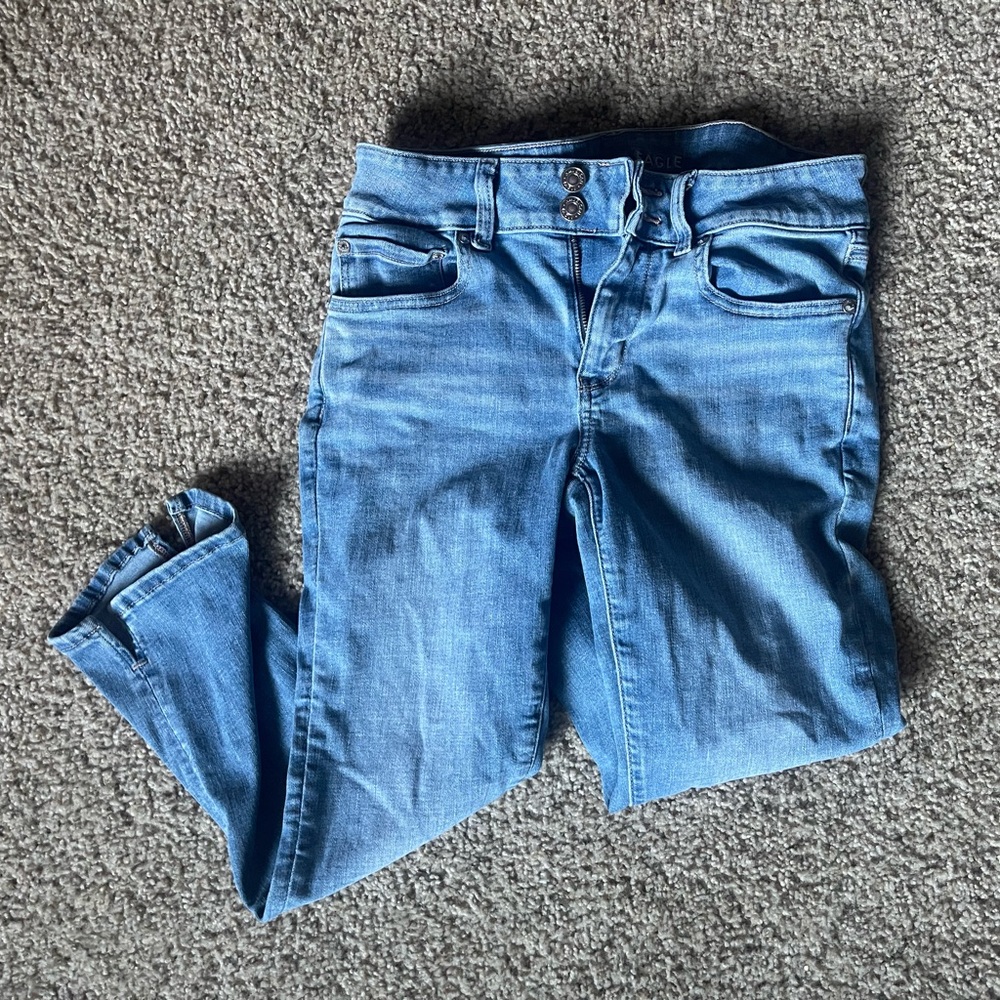 Light Wash Cropped Jeans